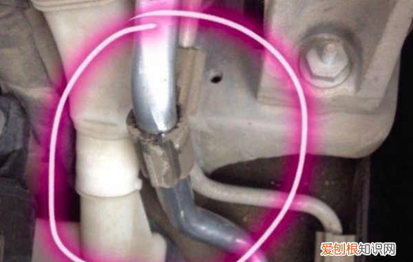 冷却液漏水怎么办，车子冷却液漏水是怎么回事