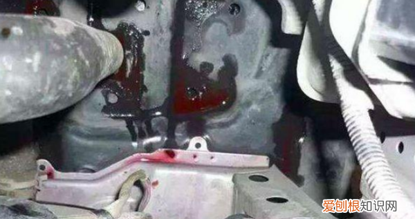 冷却液漏水怎么办，车子冷却液漏水是怎么回事