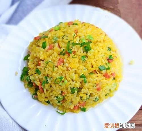 新手怎么炒饭,蛋炒饭应该放多少油