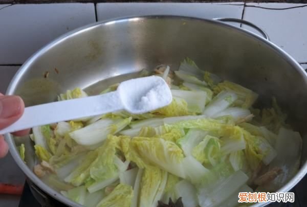 娃娃菜炒虾的做法，娃娃菜粉丝虾的做法大全集