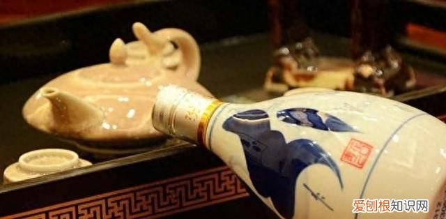 浓香白酒知识讲解大全 各香型白酒知识大全