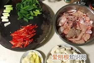 鱼籽火锅的做法，鱼籽鱼泡火锅的做法 湖南