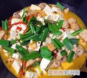 鱼籽火锅的做法，鱼籽鱼泡火锅的做法 湖南