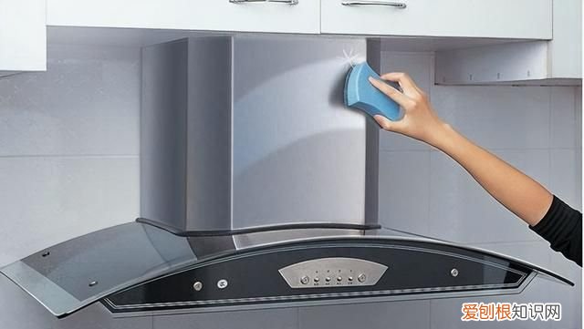 油烟机污渍怎么清洗小妙招,怎样清洗油烟机污垢小妙招