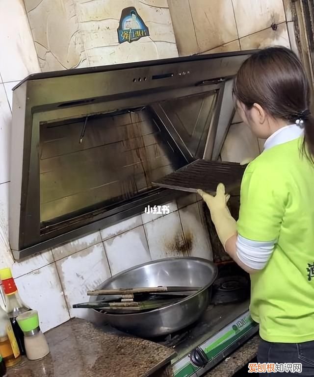 油烟机污渍怎么清洗小妙招,怎样清洗油烟机污垢小妙招