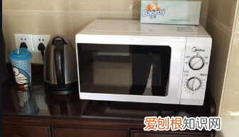 纸盒可以放进微波炉，纸盒能放微波炉里加热吗