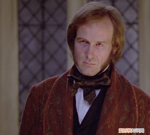 简爱为什么之前不愿嫁给罗切斯特