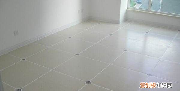 地砖渗透污渍发黑怎样去除,污渍渗透到瓷砖里面怎么去除