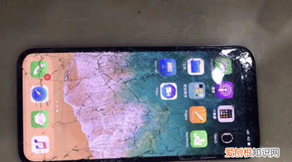 外屏碎了不换有影响,手机屏摔坏了换一个多少钱