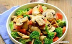 蘑菇怎么炒好吃，圆头小蘑菇怎么炒着好吃