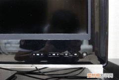 tcl电视开关按钮在什么位置，tcl电视按键怎么没有确认键