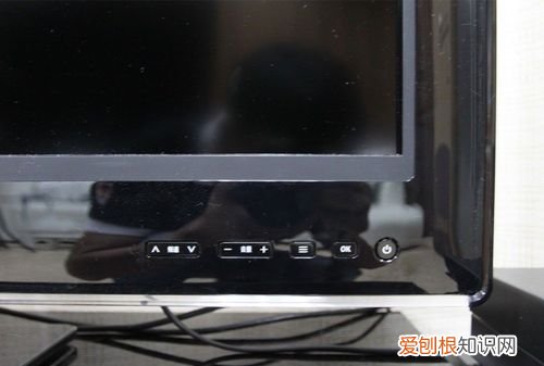 tcl电视开关按钮在什么位置,tcl电视按键怎么没有确认键