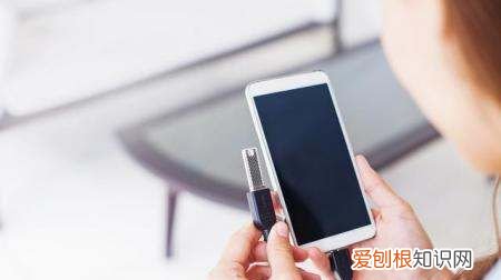 如何将小米手机中的照片，小米手机里的照片怎么转移到U盘