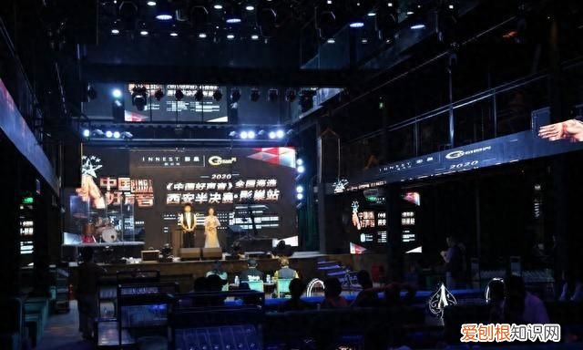 中国好声音再次推上浪尖，海选冠军黄霄云讲她的好声音经历