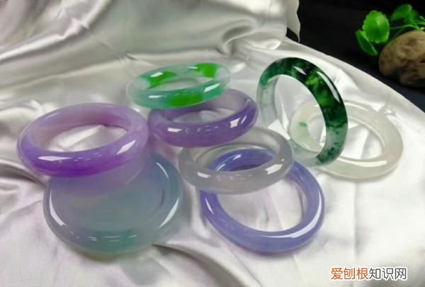 玉会越戴越透，想知道玉会越戴越透