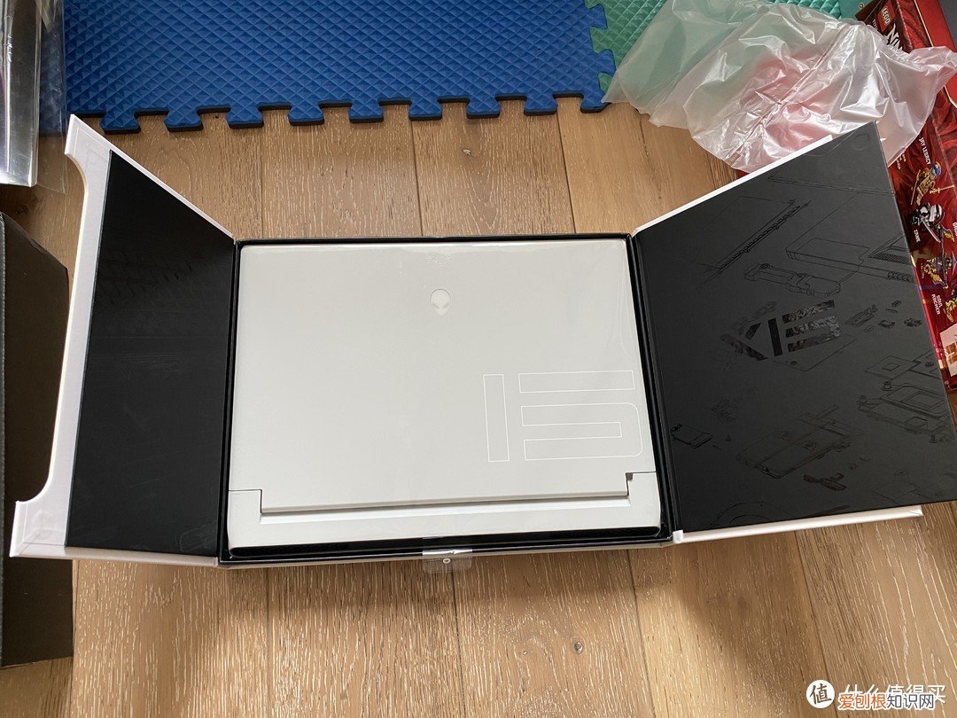 外星人x15和x17哪个好