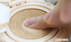 粉底和气垫可以一起用，气垫和粉底液可以一起使用吗