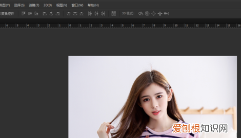 怎么扣毛发ps，ps头发丝怎么抠