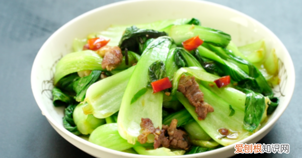 油菜炒肉怎么做，木耳鸡蛋炒肉片的家常做法