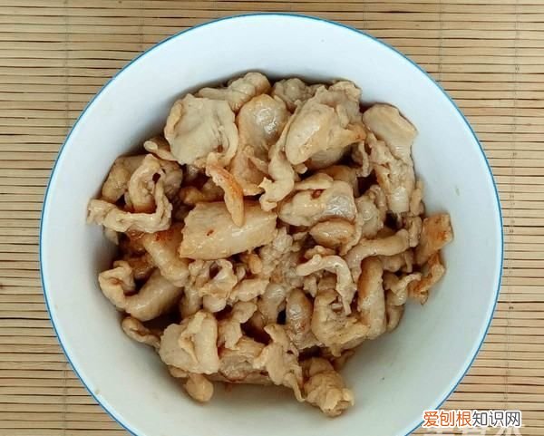 油菜炒肉怎么做，木耳鸡蛋炒肉片的家常做法