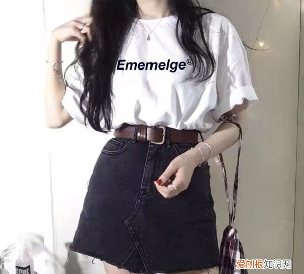 夏天短袖衬衫算正装吗，夏天穿短袖搭配什么裤子比较好看