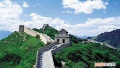 长城是不是世界八大奇迹之一，万里长城是世界八大奇迹之一英语