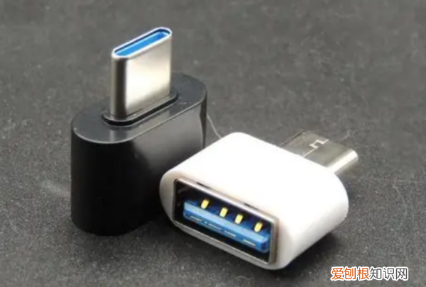 手机屏幕黑了后怎么导出照片