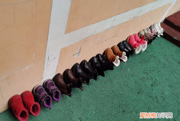 鞋子洗完怎么晾干，nike板鞋怎么验证真假鉴别