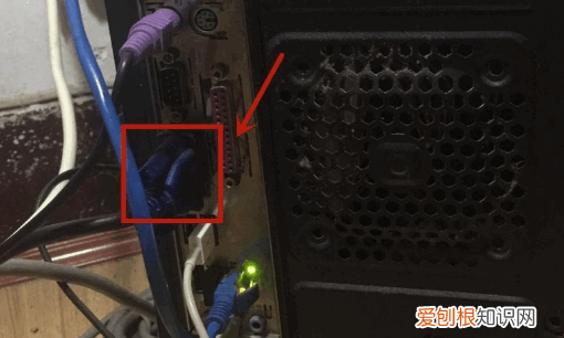 电脑主机后面的线怎么插，台式电脑后面的线怎么插图