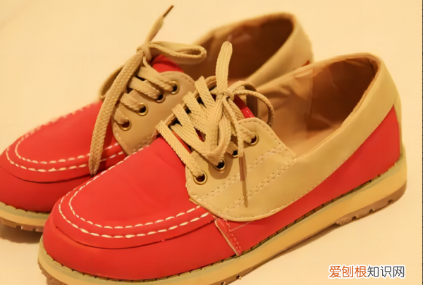 送鞋子代表什么意思,送鞋子的寓意是什么意思