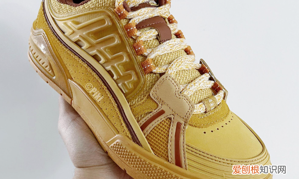 送鞋子代表什么意思，送鞋子的寓意是什么意思