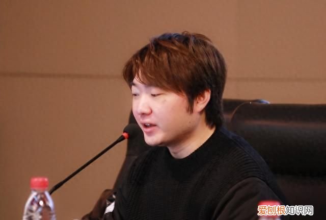 王牌2019吴彤 华晨宇贾玲吴彤唱王牌对王牌