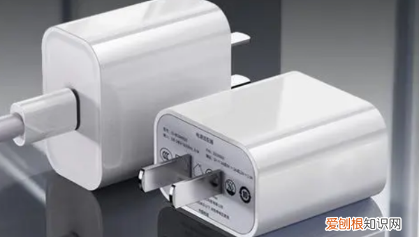 苹果原装线是不是快充,苹果2自带的线支持快充