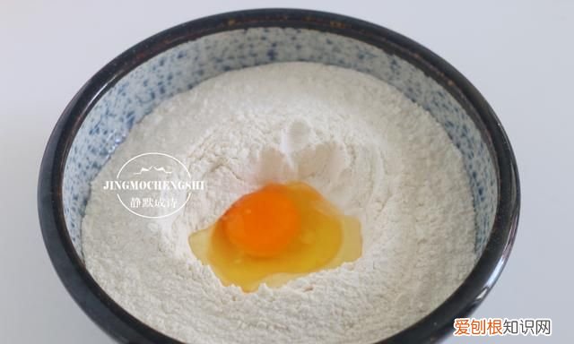 北京人最爱吃的地道早餐糖油饼 早点糖油饼做法掌握这个比例