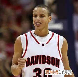 斯蒂芬·库里生涯数据，史蒂芬库里去过哪些球队