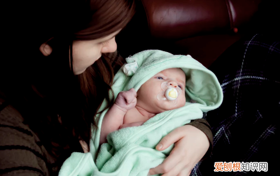 安抚奶嘴几个月开始用,宝宝多大可以用安抚奶嘴