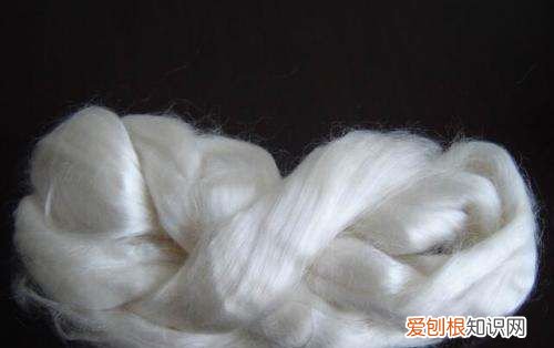 粘纤是什么面料优缺点,粘胶纤维分别是什么区别的