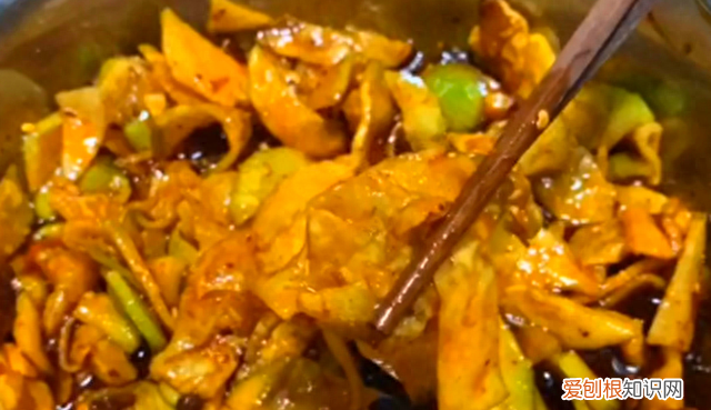 冬天,碰到它别手软,多买些切片放冰箱保存,随吃随取,特省事