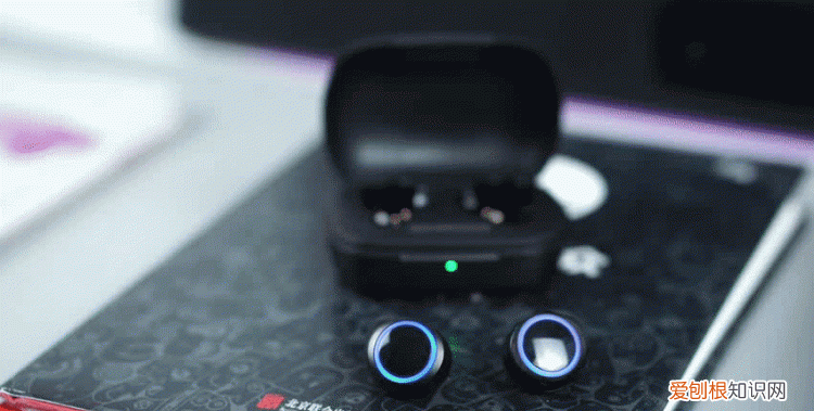 创新sensemore air真无线耳机