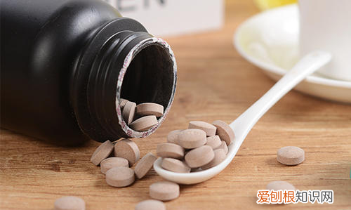 睡前可以吃钙片,吃钙片早上吃好还是晚上吃好中午吃好