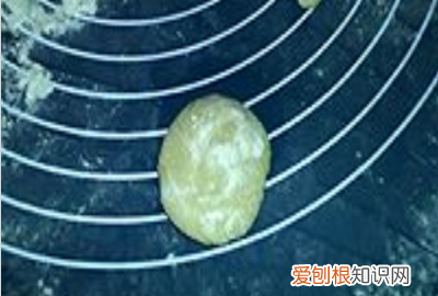饺子皮怎么擀的圆，怎么把饺子皮擀的又圆又薄
