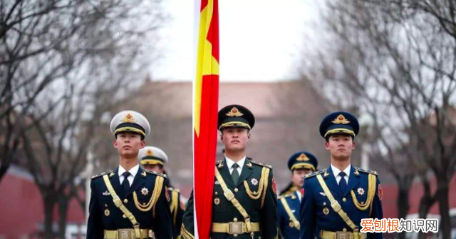 天安门广场升国旗是否每天是新的