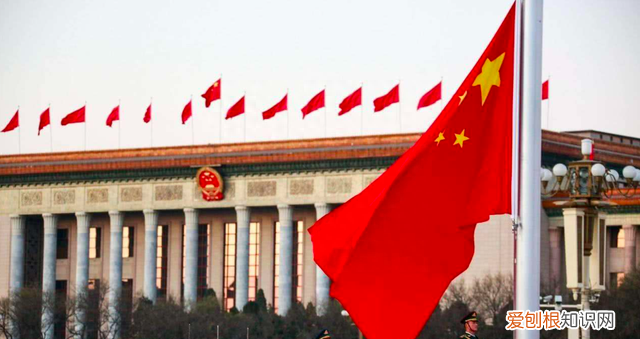 天安门广场升国旗是否每天是新的