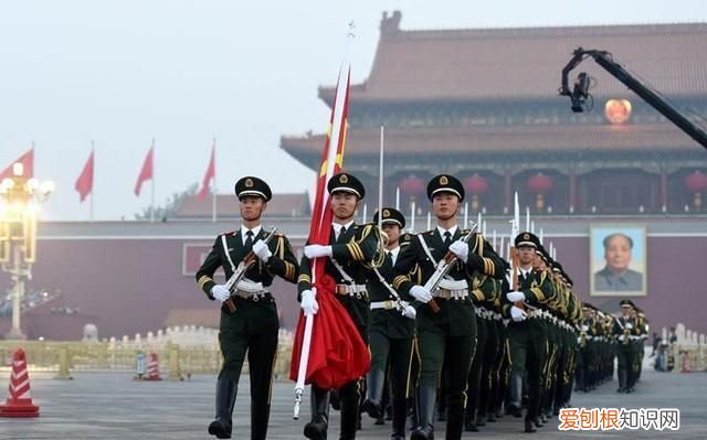 天安门广场升国旗是否每天是新的