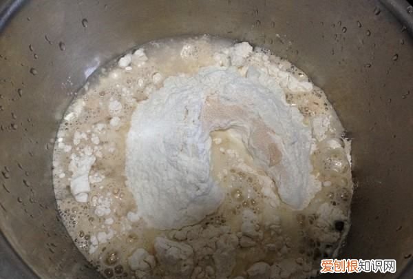安琪酵母0斤面加多少克，安琪酵母用法与用量发酵时间