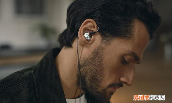 常戴耳机有什么危害,长期戴耳机有什么危害