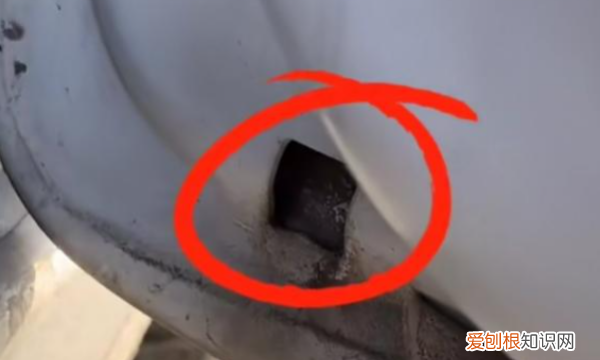 捷途x70车门排水孔在哪里,汽车车门排水孔位置图解