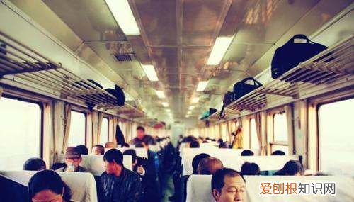 在火车上怎么追邻座的女孩