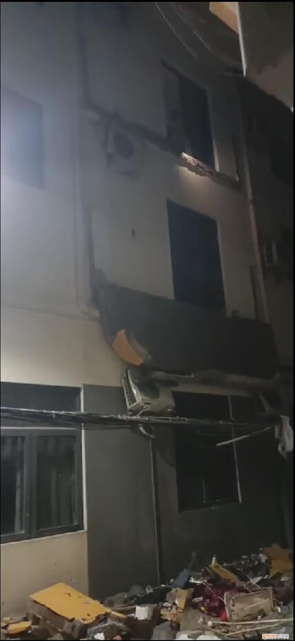 深圳一公寓阳台垮塌，全楼租户被转移