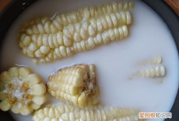 怎样煮玉米又甜又粘稠,煮玉米怎么才能更加软糯